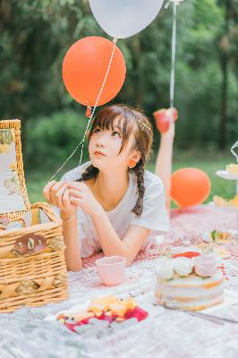 老人船上弄雨荷第十二集原文